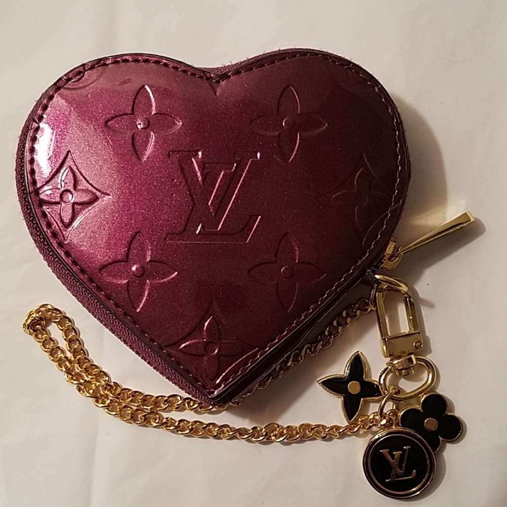 Vernis Coin Case